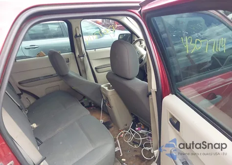 2012 Ford Escape Xls из США, поврежденный, VIN 1FMCU0C74CKB75558